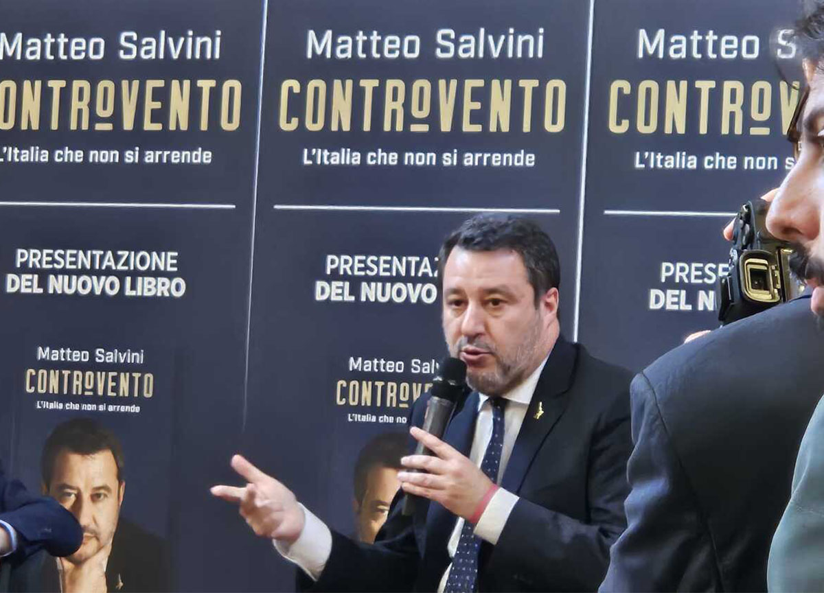 Europee, Vannacci si candida con la Lega: l’annuncio di Salvini Europee, Vannacci si candida con la Lega: l’annuncio di Salvini
