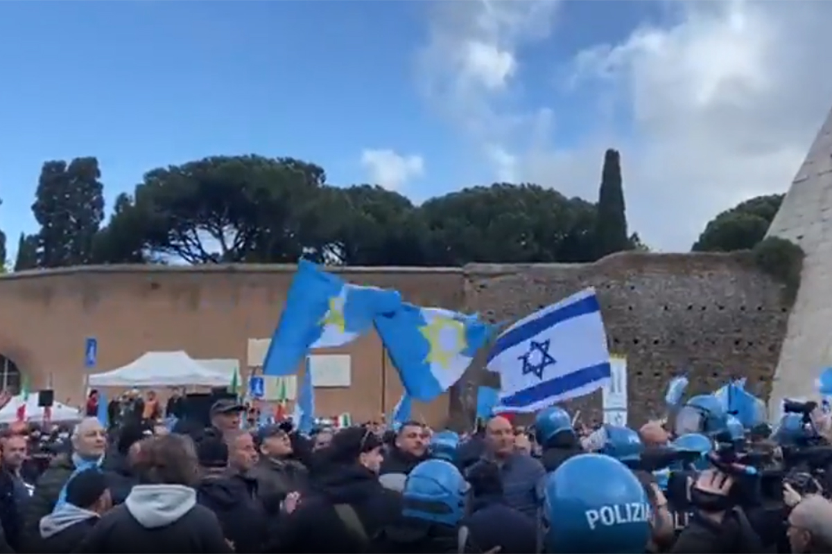 Roma, manifestanti pro Palestina e Brigata ebraica, grida-insulti. ‘Assassini’ Roma, manifestanti pro Palestina e Brigata ebraica, grida-insulti. ‘Assassini’