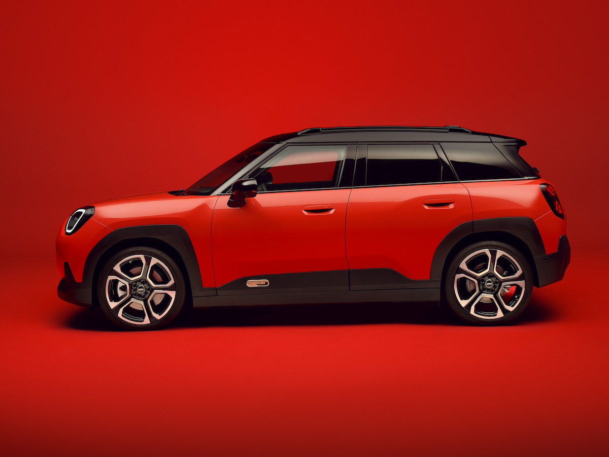 MINI, Oliver Heilmer rivoluziona il design della nuova Aceman 100% elettrica MINI, Oliver Heilmer rivoluziona il design della nuova Aceman 100% elettrica