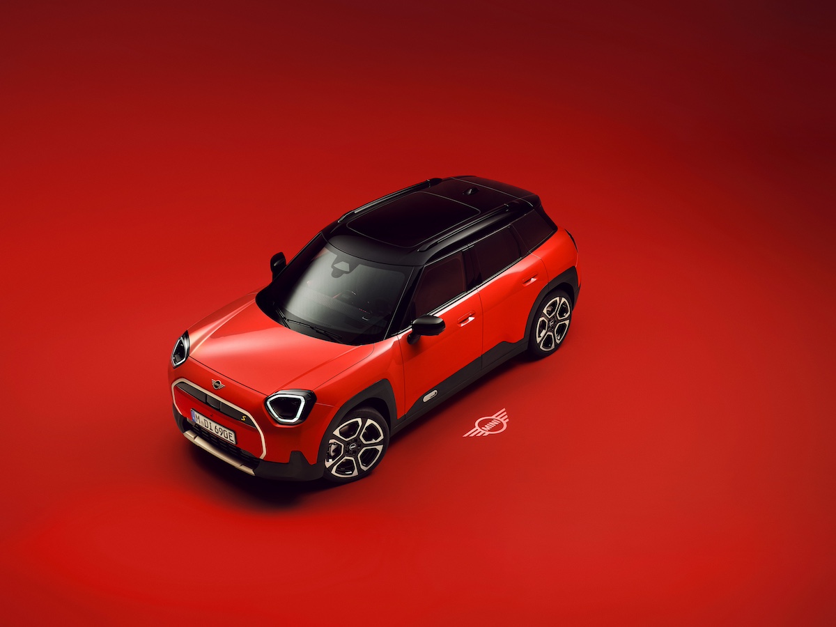 MINI, Oliver Heilmer rivoluziona il design della nuova Aceman 100% elettrica MINI, Oliver Heilmer rivoluziona il design della nuova Aceman 100% elettrica