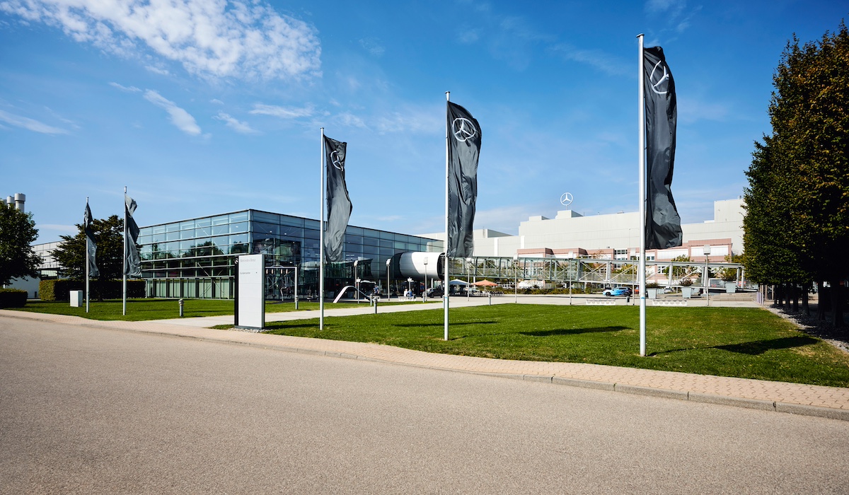 Mercedes, nel primo trimestre gli utili scesi di 3 miliardi di euro Mercedes, nel primo trimestre gli utili scesi di 3 miliardi di euro