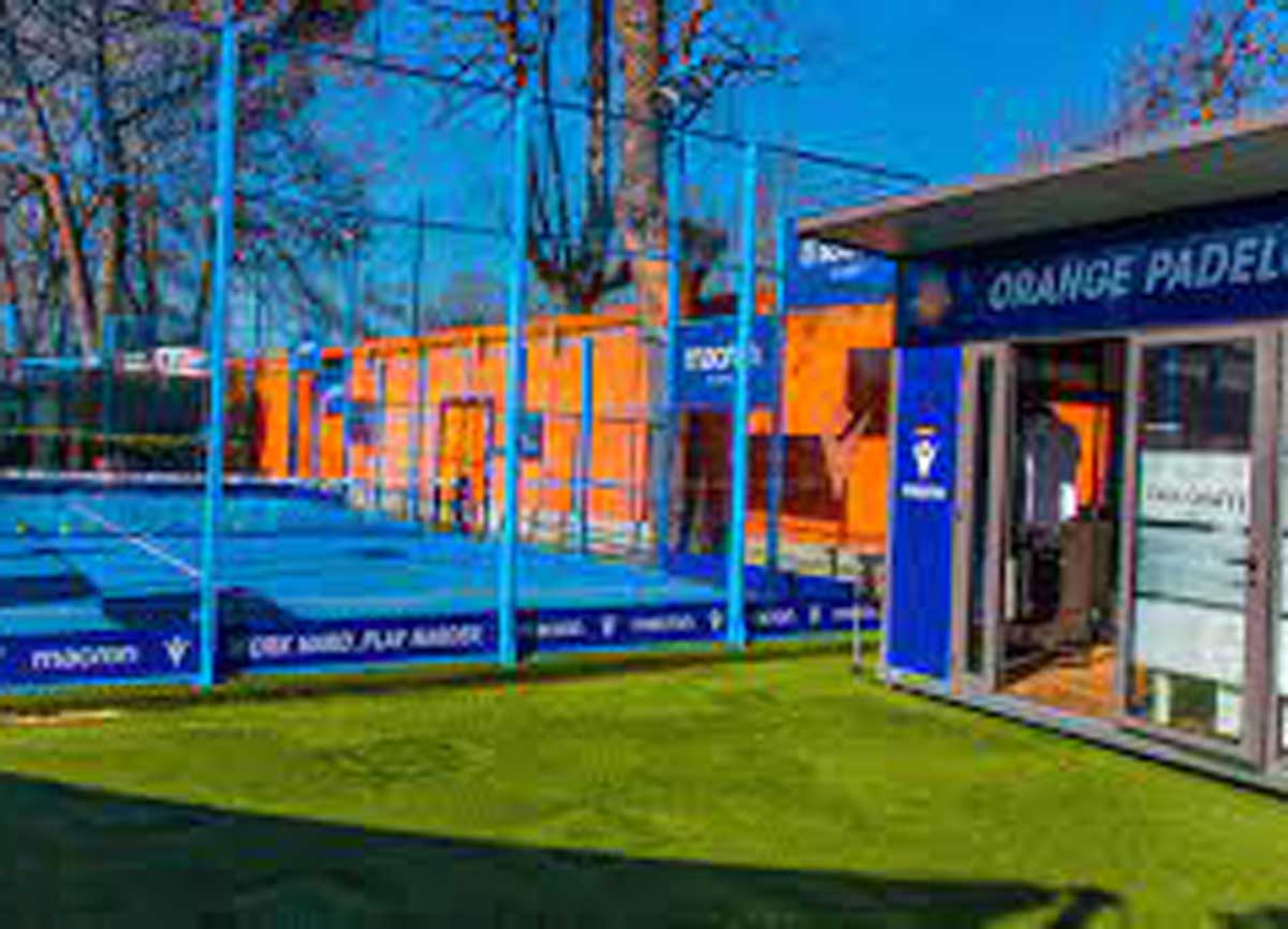 Circoli sportivi morosi, la Polizia Locale sgombera l’Orange Football club Circoli sportivi morosi, la Polizia Locale sgombera l’Orange Football club