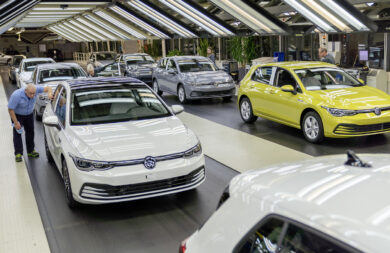 Volkswagen Group: calano del 20% gli utili nel primo trimestre 2024