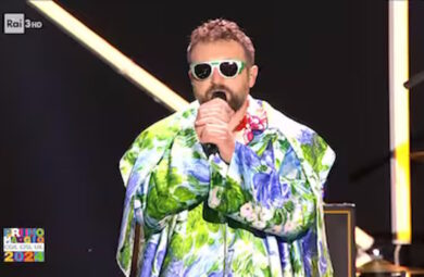 Concertone, Dargen d’Amico umilia la Rai: “L’anno prossimo sul Nove”