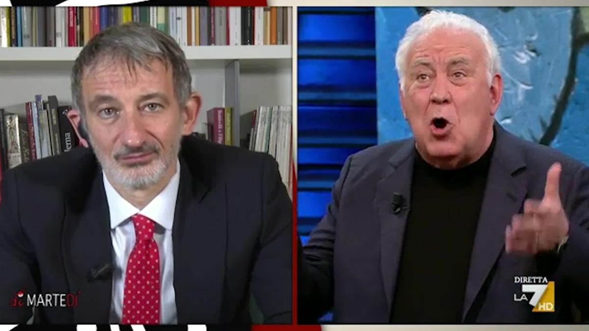 Santoro asfalta Senaldi e Meloni. Tra gatto Vladimir e fuga da Biden Santoro asfalta Senaldi e Meloni. Tra gatto Vladimir e fuga da Biden