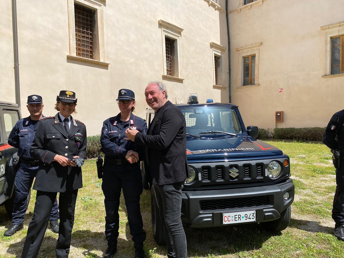 Suzuki Jimny PRO: veste la divisa dei  Carabinieri Forestale nel Parco Maiella
