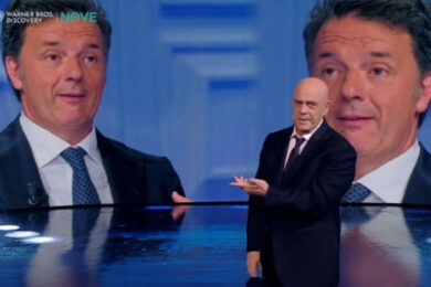 Crozza scherza su Renzi candidato alle Europee: ‘Votiamolo tutti per togliercelo di torno!’