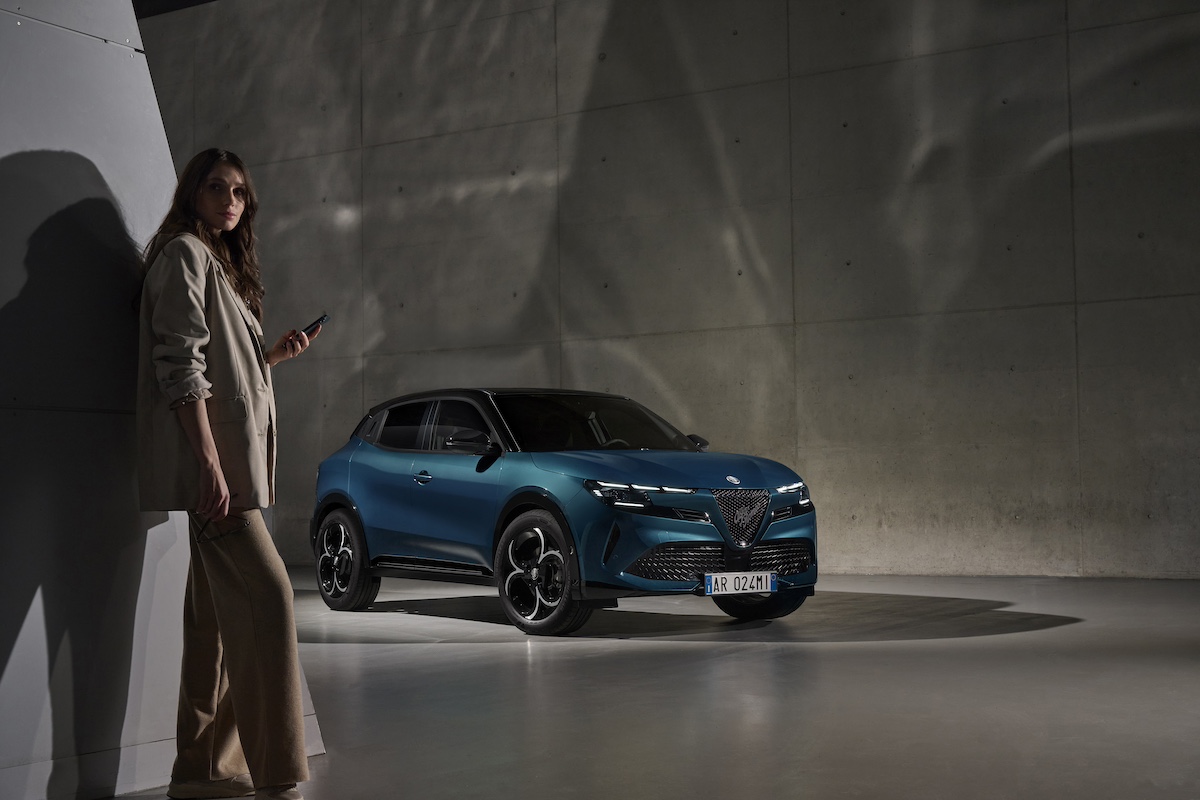 Alfa Romeo: ordinabile la nuova Junior, Tonale domina le vendite