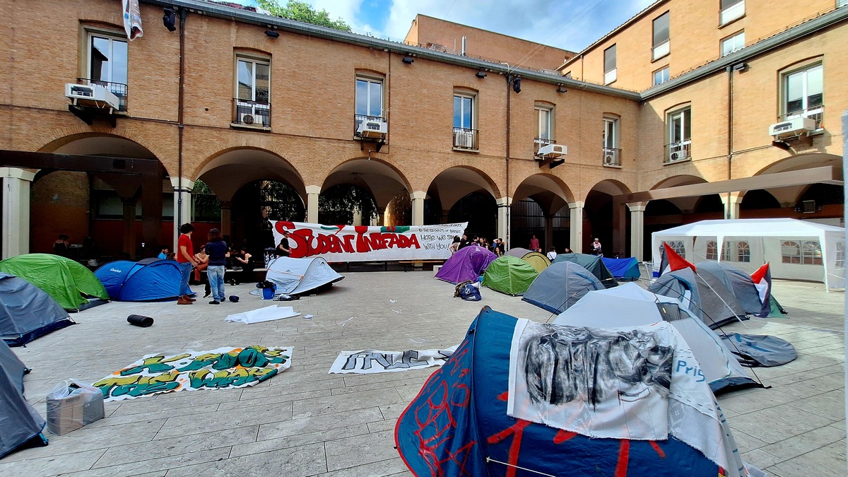 Gaza, l’ondata di proteste universitarie sbarca in Italia. Il caso Bologna