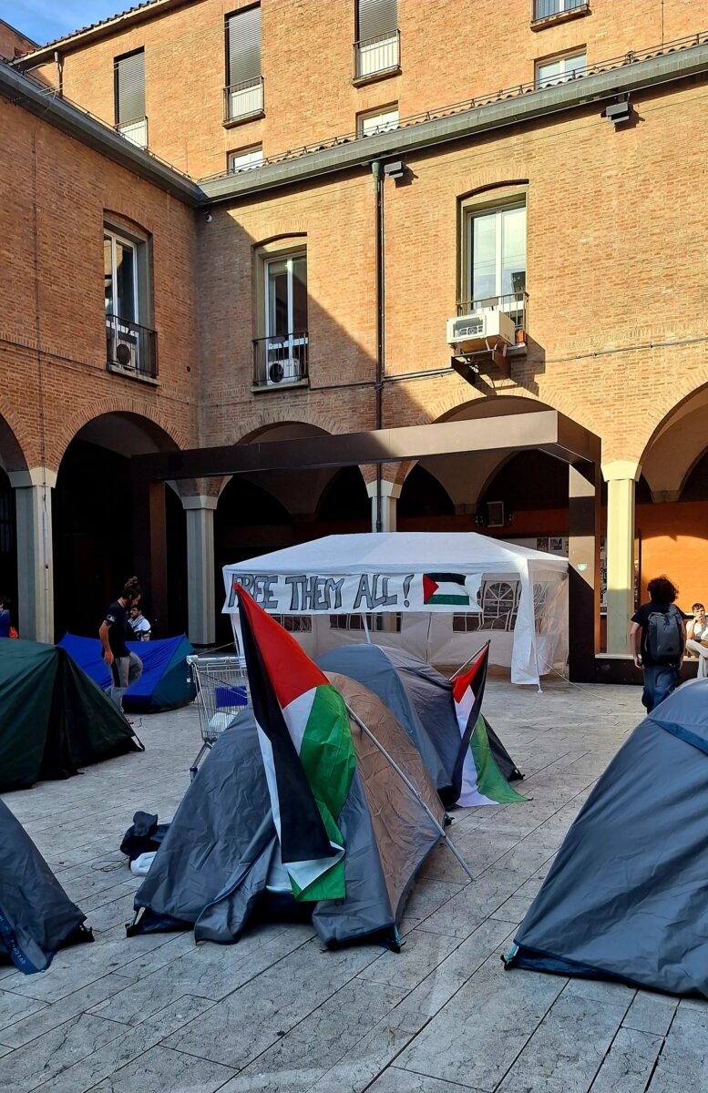 Gaza, l’ondata di proteste universitarie sbarca in Italia. Il caso Bologna
