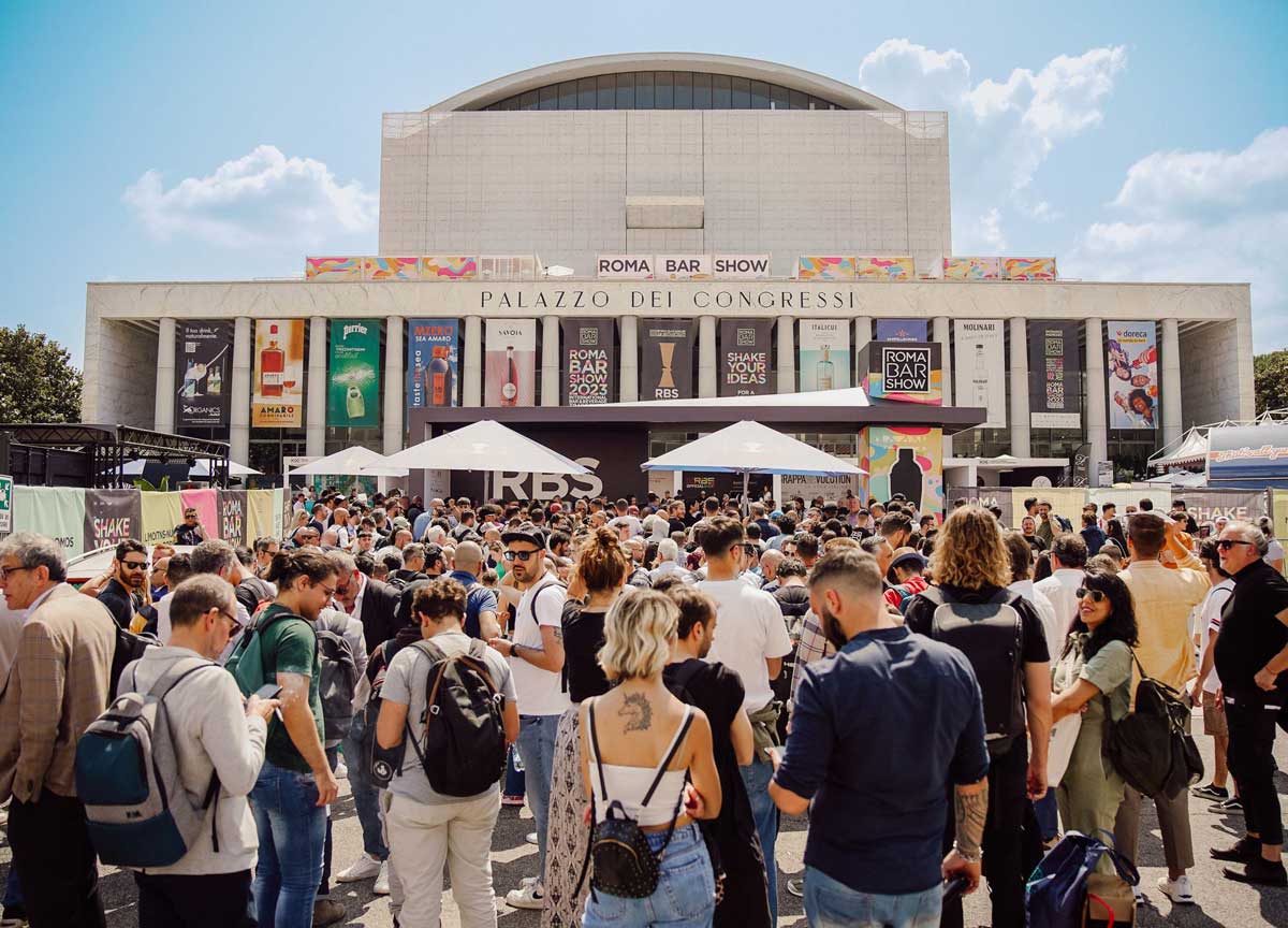 Cocktail & dreams: la sfida dei migliori bar tender con il Roma Bar Show Cocktail & dreams: la sfida dei migliori bar tender con il Roma Bar Show