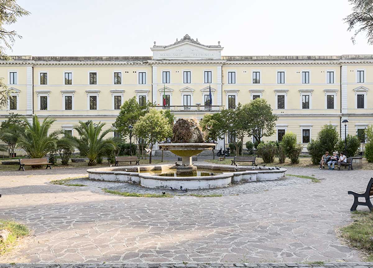 Furto nell’ex manicomio di Santa Maria della Pietà: rubati 11mila euro Furto nell’ex manicomio di Santa Maria della Pietà: rubati 11mila euro