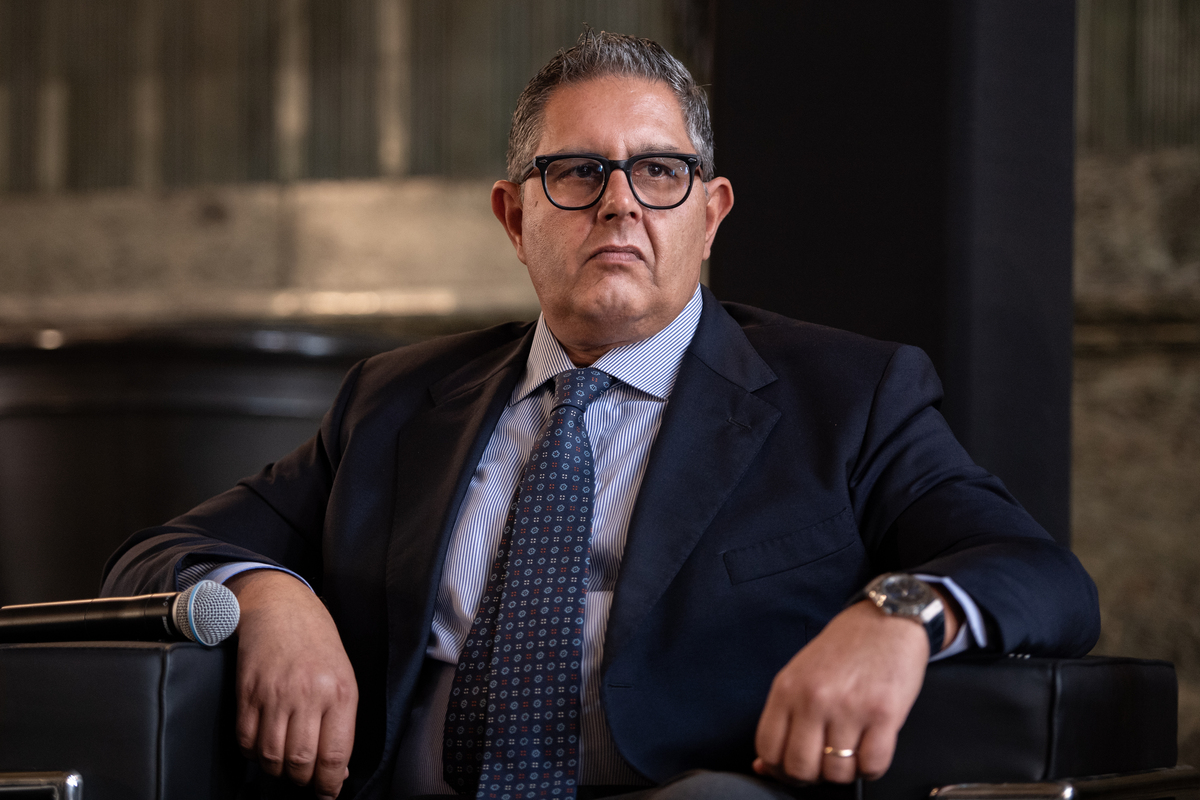 Toti: “Quando mi inviti in barca? Serve una mano, ci sono le elezioni…” Toti: “Quando mi inviti in barca? Serve una mano, ci sono le elezioni…”