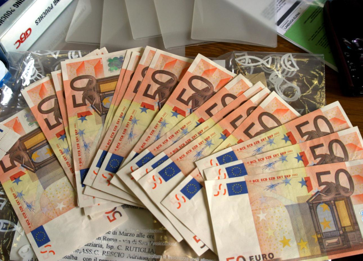 Napoli, 48mln di euro falsi pronti ad entrare in circolo: il maxi-sequestro Napoli, 48mln di euro falsi pronti ad entrare in circolo: il maxi-sequestro