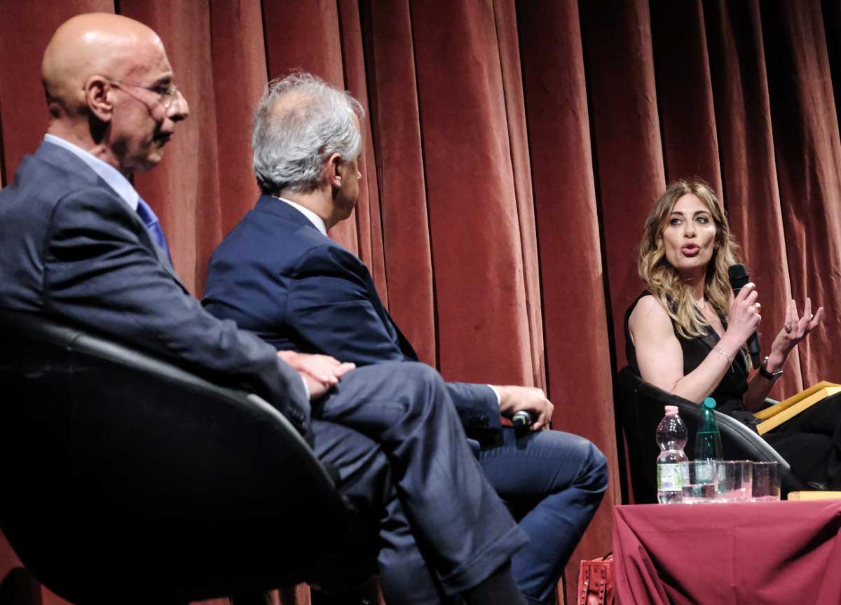 Fagnani, libro su Mala Roma: duello a distanza con Buzzi e famiglia Diabolik