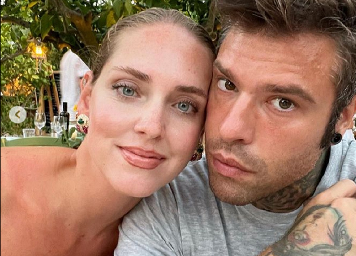 Ferragni, bomba di Lucarelli: “Fedez chiamò i paparazzi la prima sera” Ferragni, bomba di Lucarelli: “Fedez chiamò i paparazzi la prima sera”