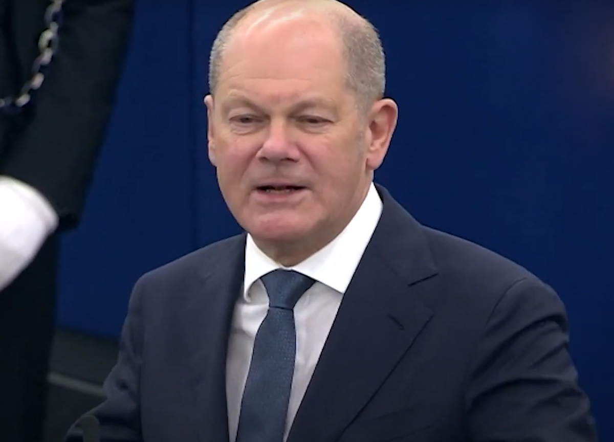 Germania, Scholz rischia di saltare per il prezzo del kebab: “Troppo caro” Germania, Scholz rischia di saltare per il prezzo del kebab: “Troppo caro”