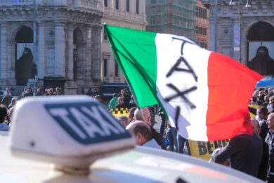Taxi, il vertice con Salvini non convince i tassisti: sciopero il 21 maggio