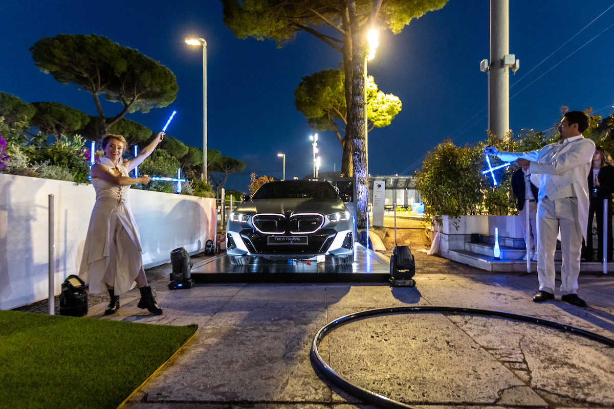 BMW: nuova Serie 5 Touring debutta agli Internazionali di Tennis di Roma BMW: nuova Serie 5 Touring debutta agli Internazionali di Tennis di Roma