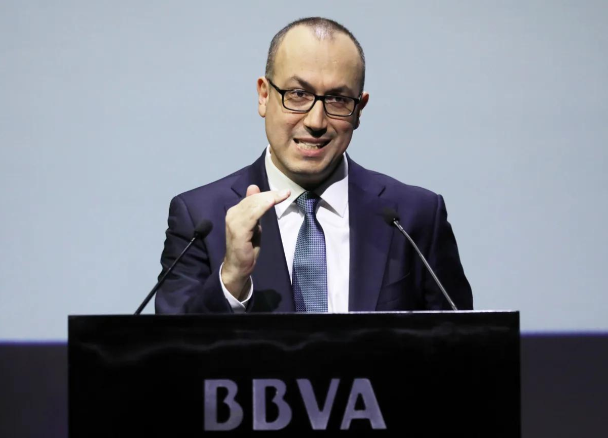 Banche, Bbva lancia un’Opa ostile su Sabadell. Titolo in rosso dopo l’annuncio Banche, Bbva lancia un’Opa ostile su Sabadell. Titolo in rosso dopo l’annuncio