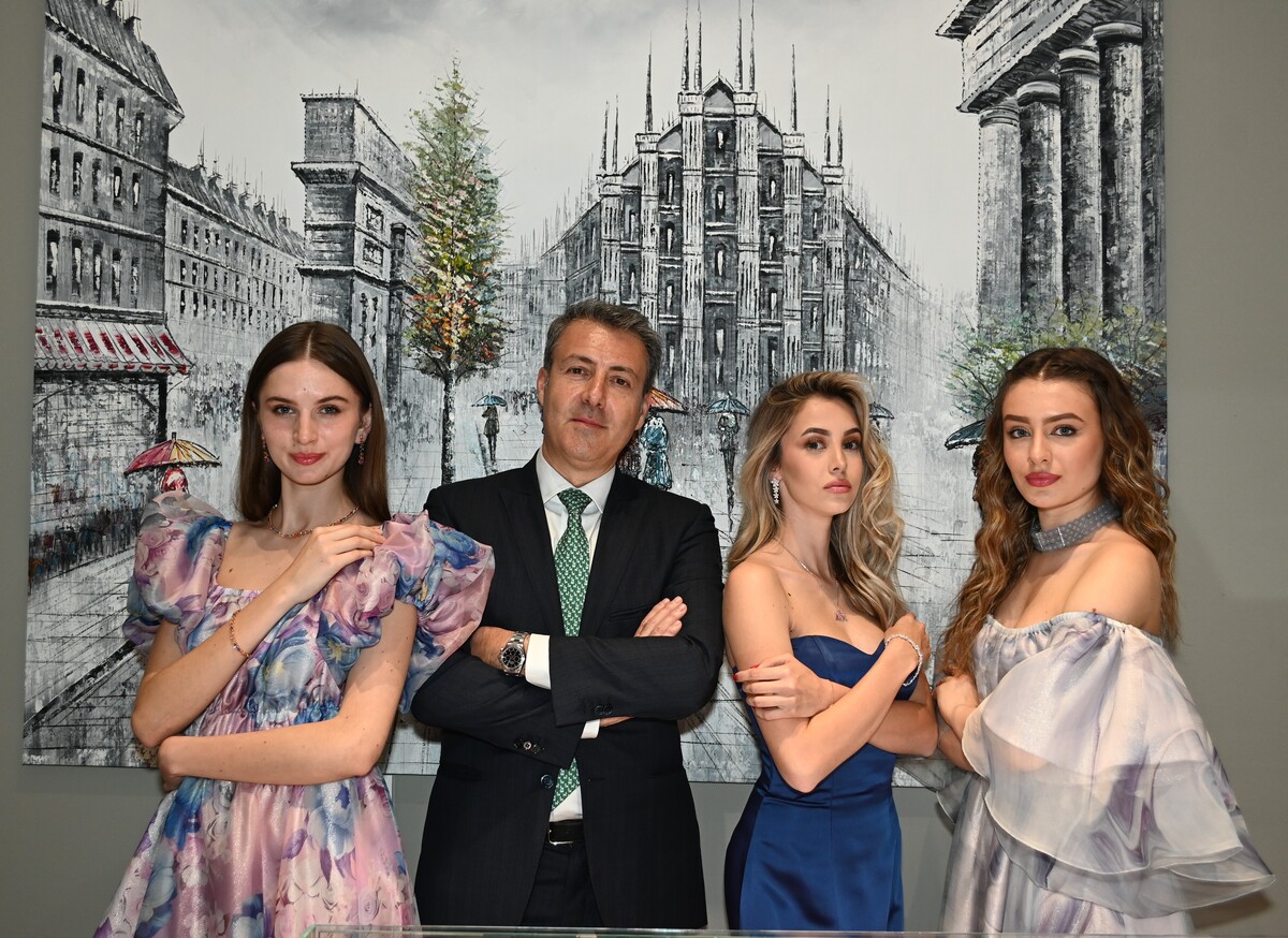 L’atelier Daniela de Souza celebra festa della mamma a Milano L’atelier Daniela de Souza celebra festa della mamma a Milano