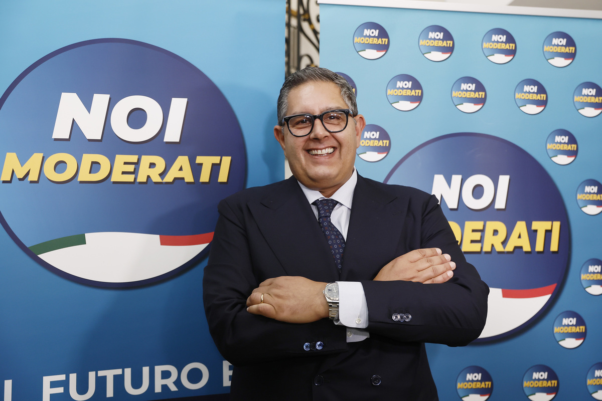 “Sono 450€ a testa, i soliti tirchi”. Toti, il finanziamento illecito: 2 mln “Sono 450€ a testa, i soliti tirchi”. Toti, il finanziamento illecito: 2 mln