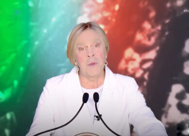 Crozza/Meloni sul premierato: «Io dalla mia c’ho la Zanicchi mica Zagrebelsky»