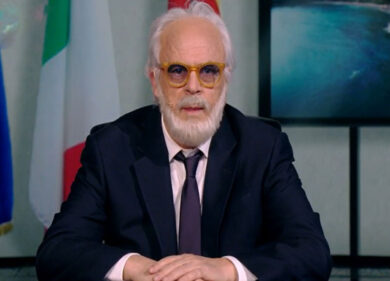Crozza/Briatore: ‘Se faccio un evento top con Toti, tu PM non puoi oscurarmi come Scurati! È censura!’