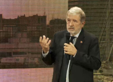 Bucci: “Diamo da mangiare a questi maiali”. I favori coi soldi del Morandi