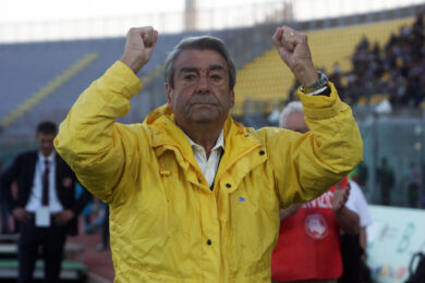 “Spinelli padre-padrone comanda con i soldi. Al porto puzza di bruciato”