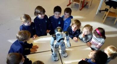 Un robot al nido per preparare i bambini a un futuro tech