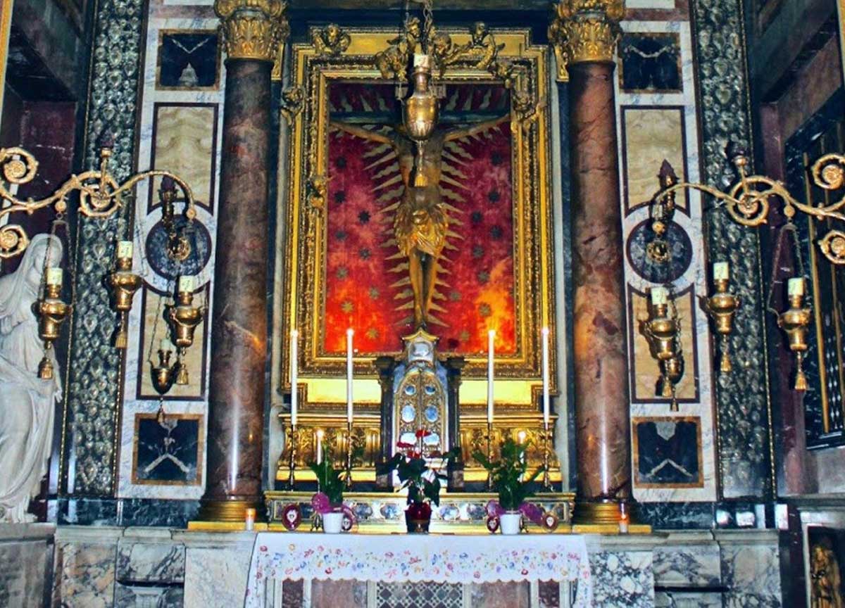 Il Cristo di Dalì apre il cielo romano del Giubileo, ecco la mostra mozzafiato Il Cristo di Dalì apre il cielo romano del Giubileo, ecco la mostra mozzafiato