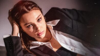 Sarah Toscano, la finalista di Amici pubblica ‘Sarah’ con Warner Music