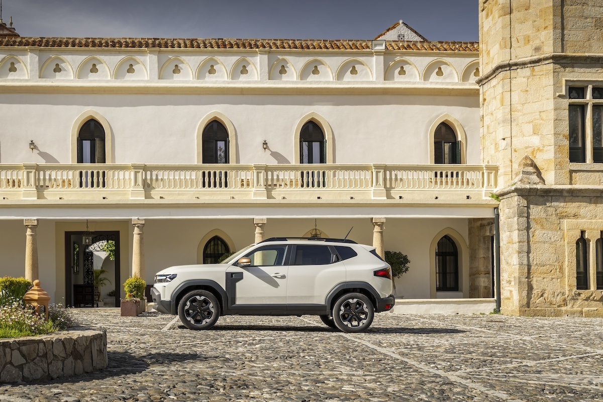 Nuovo Dacia Duster in tour: il SUV arriva nei concessionari italiani