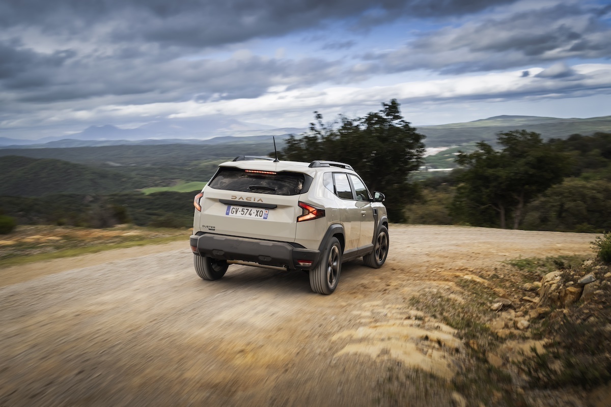 Nuovo Dacia Duster in tour: il SUV arriva nei concessionari italiani