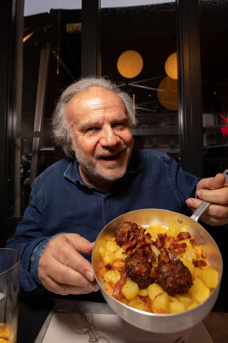 Meatball Family, due nuove aperture per le ‘polpette’ di Diego Abantuono. Quanti vip all’Opening Party (foto) Meatball Family, due nuove aperture per le ‘polpette’ di Diego Abantuono. Quanti vip all’Opening Party (foto)