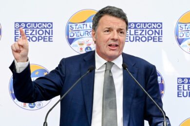 “Von der Leyen ha fallito, ora tocca a Draghi. Meloni ha un problema in casa”