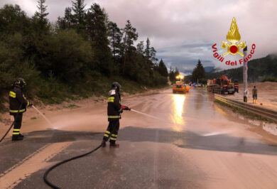 Maltempo in Veneto, esonda il fiume Muson: abitazioni isolate