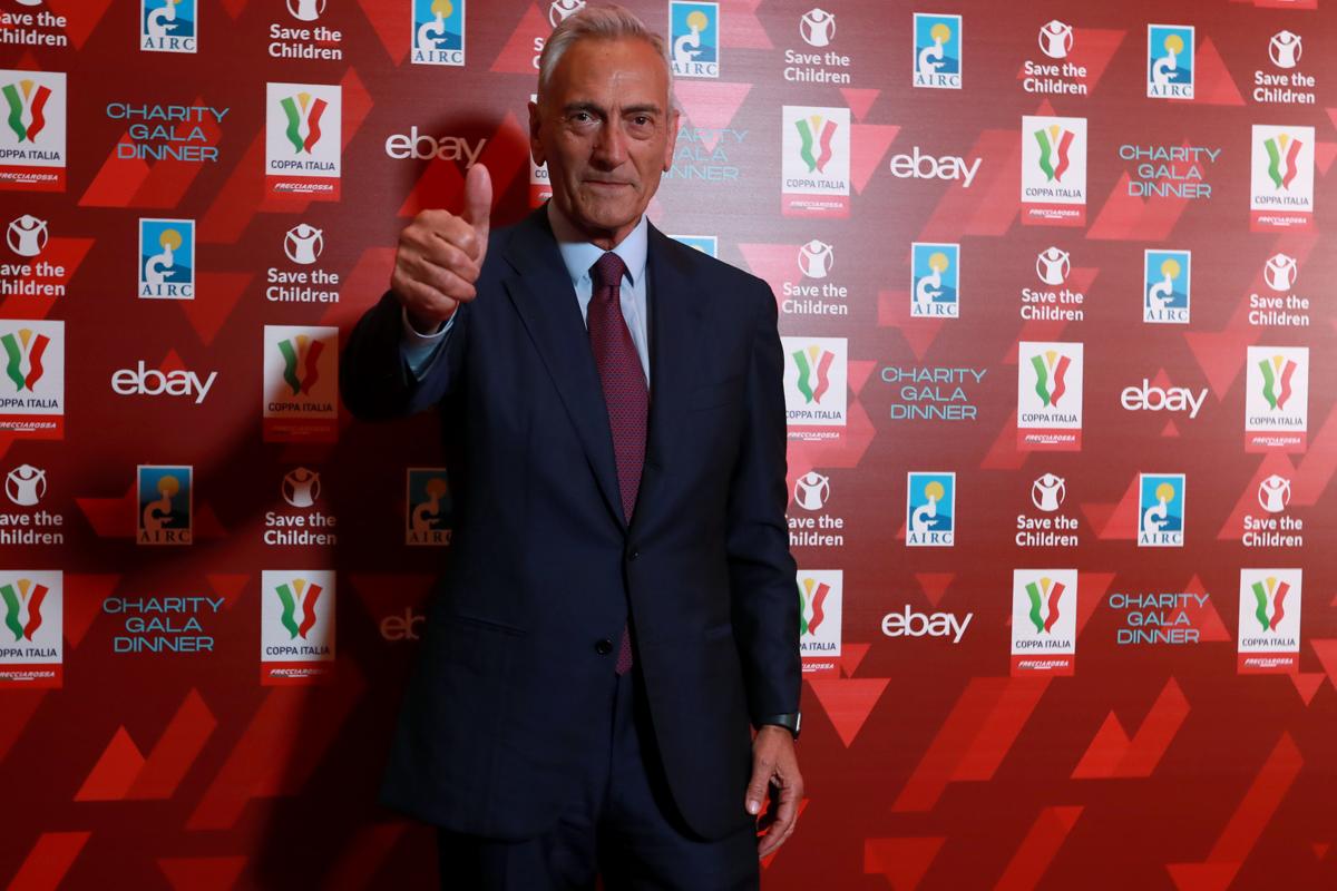 Figc, il “Palazzo” scarica il presidente Gravina. Anche Giorgetti jr se ne va Figc, il “Palazzo” scarica il presidente Gravina. Anche Giorgetti jr se ne va