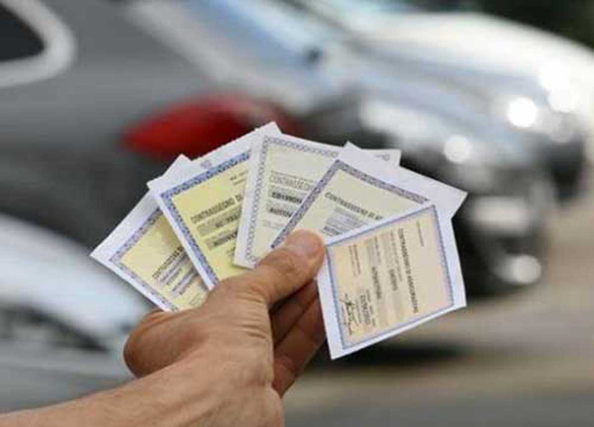 RC auto, stangata Capitale: da giugno aumenti per le assicurazioni del 27% RC auto, stangata Capitale: da giugno aumenti per le assicurazioni del 27%