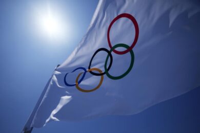 Guerra Russia Ucraina, Zelenky dice no alla tregua olimpica