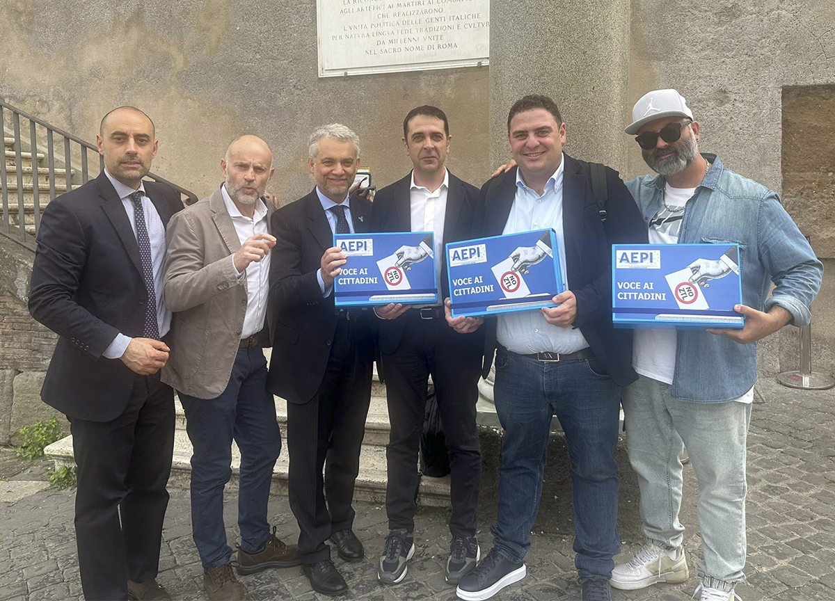 Roma, referendum su Fascia verde. AEPI deposita oltre mille firme Roma, referendum su Fascia verde. AEPI deposita oltre mille firme