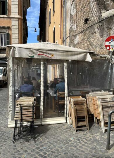 Sole e mare, la grande abbuffata dei romani: 54 mln di incassi in un week end