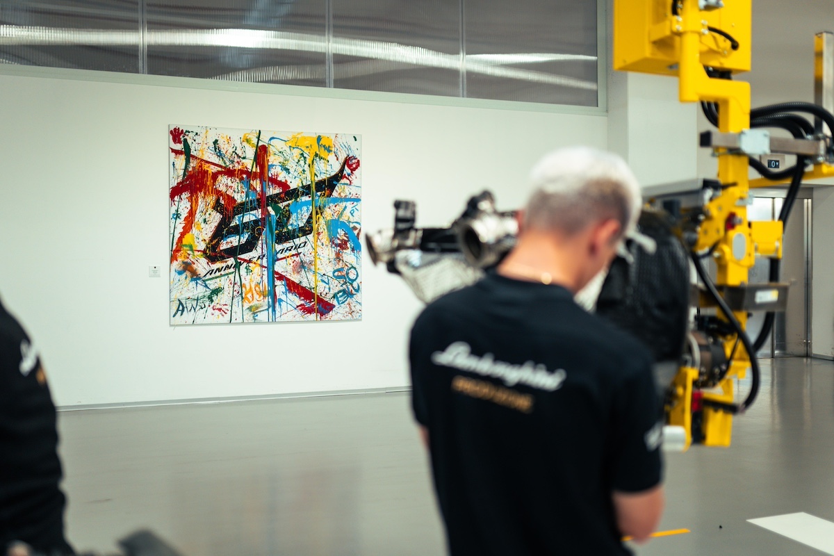 Lamborghini inaugura l’esposizione d’arte “Dreamaway”
