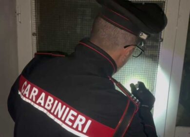 Coca e hashish ai detenuti del carcere di Velletri: 33 arresti, era nei pacchi