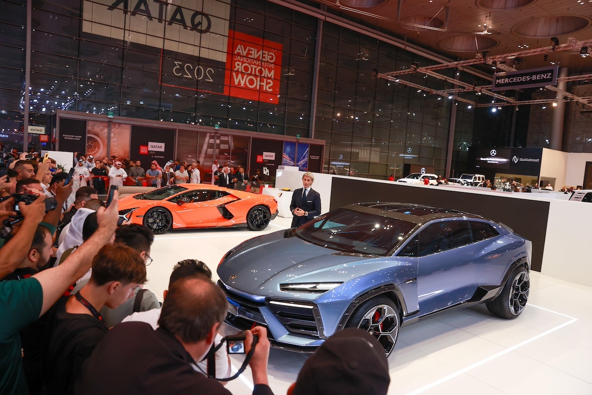 Winkelmann CEO Lamborghini, prudente sull’elettrico il primo arriverà nel 2028 Winkelmann CEO Lamborghini, prudente sull’elettrico il primo arriverà nel 2028