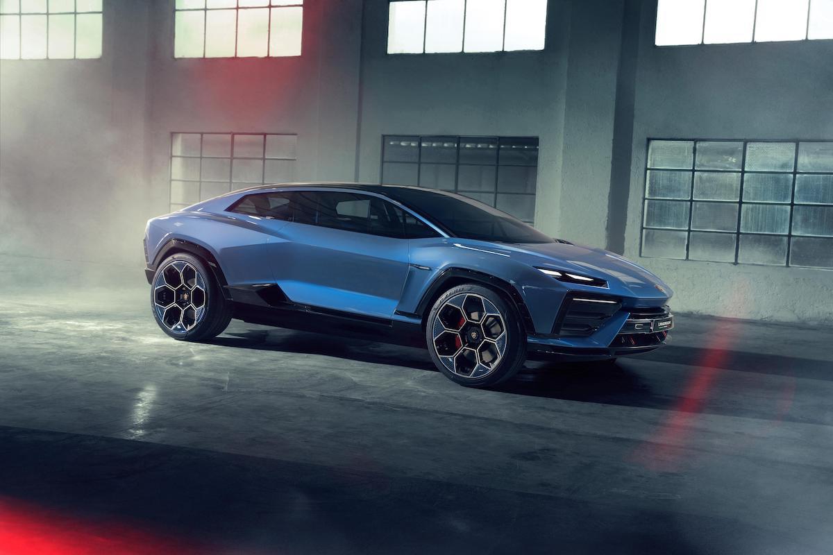 Winkelmann CEO Lamborghini, prudente sull’elettrico il primo arriverà nel 2028 Winkelmann CEO Lamborghini, prudente sull’elettrico il primo arriverà nel 2028