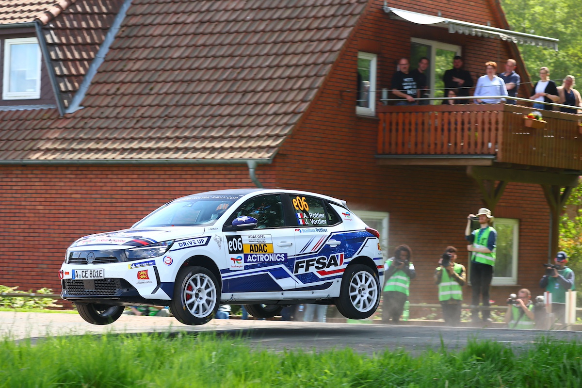 ADAC Opel Electric Rally Cup: sfide notturne all’ELE Rally in Olanda ADAC Opel Electric Rally Cup: sfide notturne all’ELE Rally in Olanda
