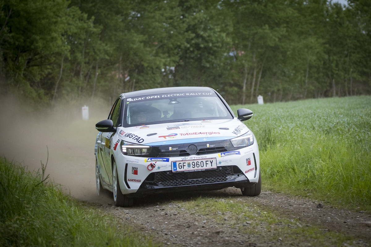 ADAC Opel Electric Rally Cup: sfide notturne all’ELE Rally in Olanda ADAC Opel Electric Rally Cup: sfide notturne all’ELE Rally in Olanda