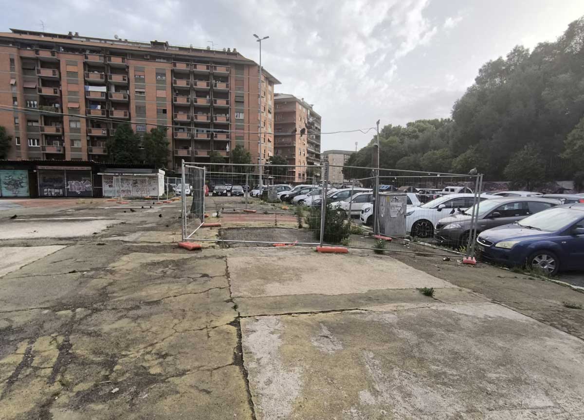 Campagna elettorale: Forza Italia denuncia il degrado di piazza dei Tribuni Campagna elettorale: Forza Italia denuncia il degrado di piazza dei Tribuni